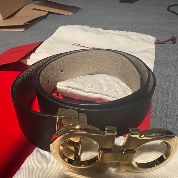 Ladies Ferragamo Reversible Belt main image 5